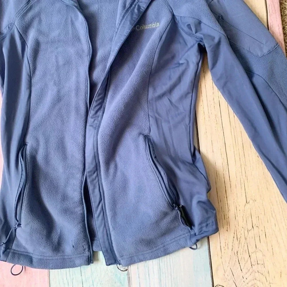 Womens Columbia zip up fleece sweater - Picture 6 of 11